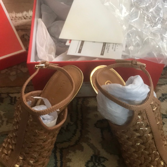 Brand New Coach Mules in Tan and Gold - Picture 2 of 8